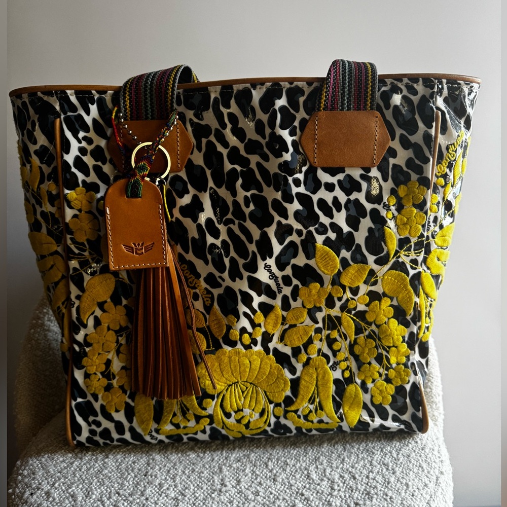 Pre owned Consuela Gaby Snow Jag Classic Tote Retired Print
